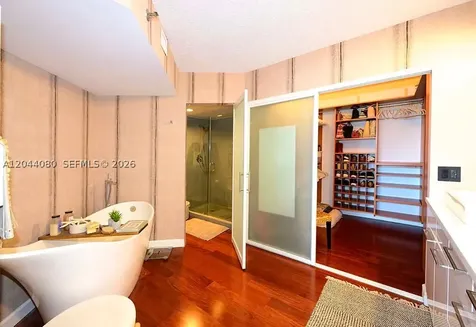 3600 Mystic Pointe Drive Aventura FL 33180