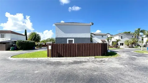 9044 SW 148 Ct 148 Court Miami FL 33196