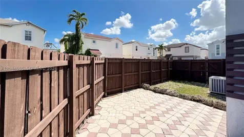 9044 SW 148 Ct 148 Court Miami FL 33196