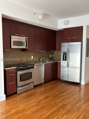 2001 Meridian Avenue Miami Beach FL 33139