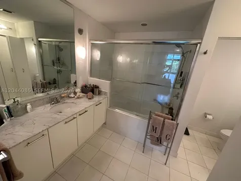 2001 Meridian Avenue Miami Beach FL 33139
