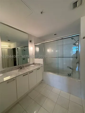 2001 Meridian Avenue Miami Beach FL 33139