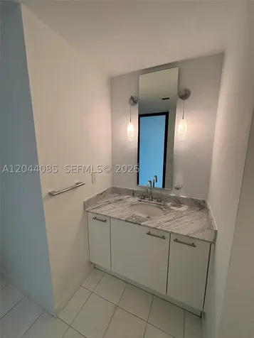 2001 Meridian Avenue Miami Beach FL 33139