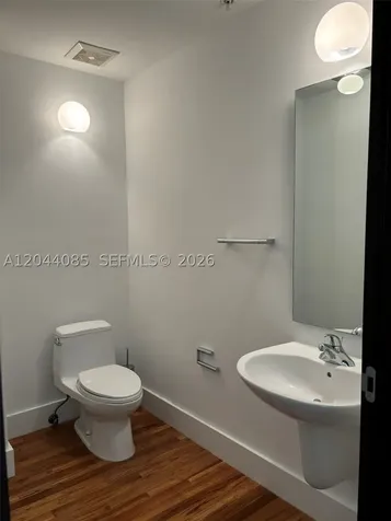 2001 Meridian Avenue Miami Beach FL 33139