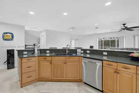 19322 NW 11th Street Pembroke Pines FL 33029
