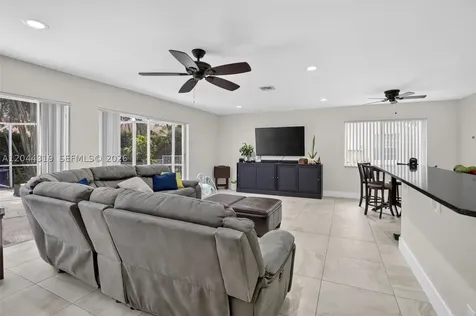 19322 NW 11th Street Pembroke Pines FL 33029