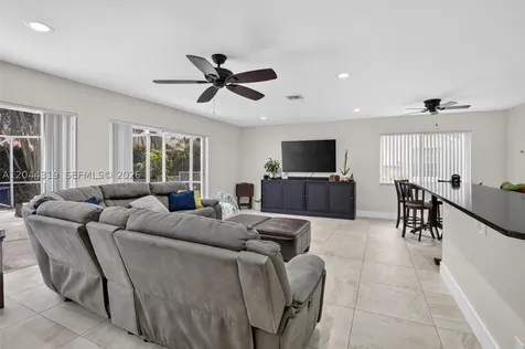 19322 NW 11th Street Pembroke Pines FL 33029