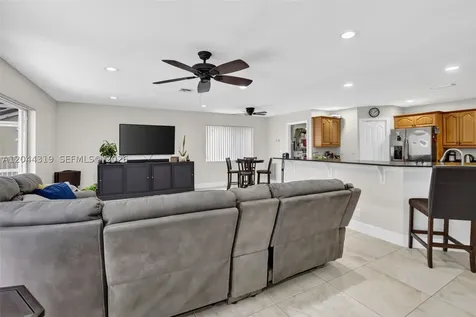 19322 NW 11th Street Pembroke Pines FL 33029