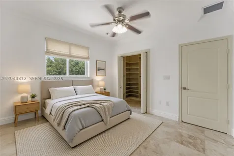 15262 SW 11th Street Miami FL 33194