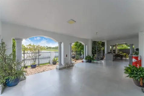 15262 SW 11th Street Miami FL 33194