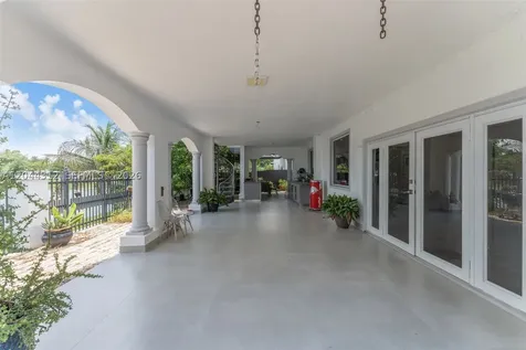 15262 SW 11th Street Miami FL 33194