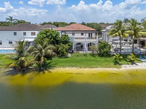 15262 SW 11th Street Miami FL 33194