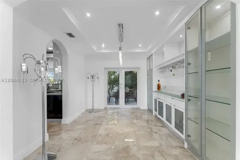 15262 SW 11th Street Miami FL 33194