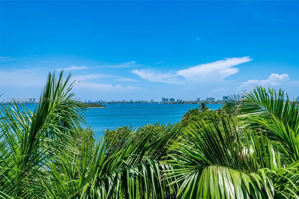 2000 N Bayshore Drive Miami FL 33137
