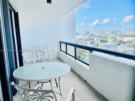 2555 Collins Avenue Miami Beach FL 33140