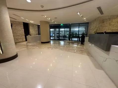 2555 Collins Avenue Miami Beach FL 33140