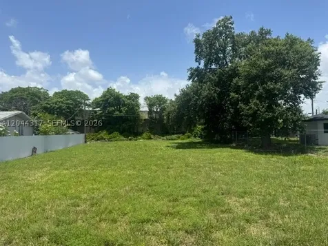10420 NW 6 Avenue Miami FL 33150