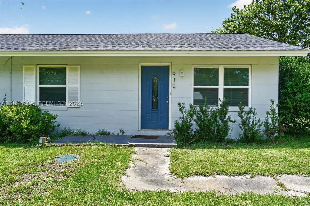 912 SW 3rd Street Other City - In The State Of Florida FL 32333