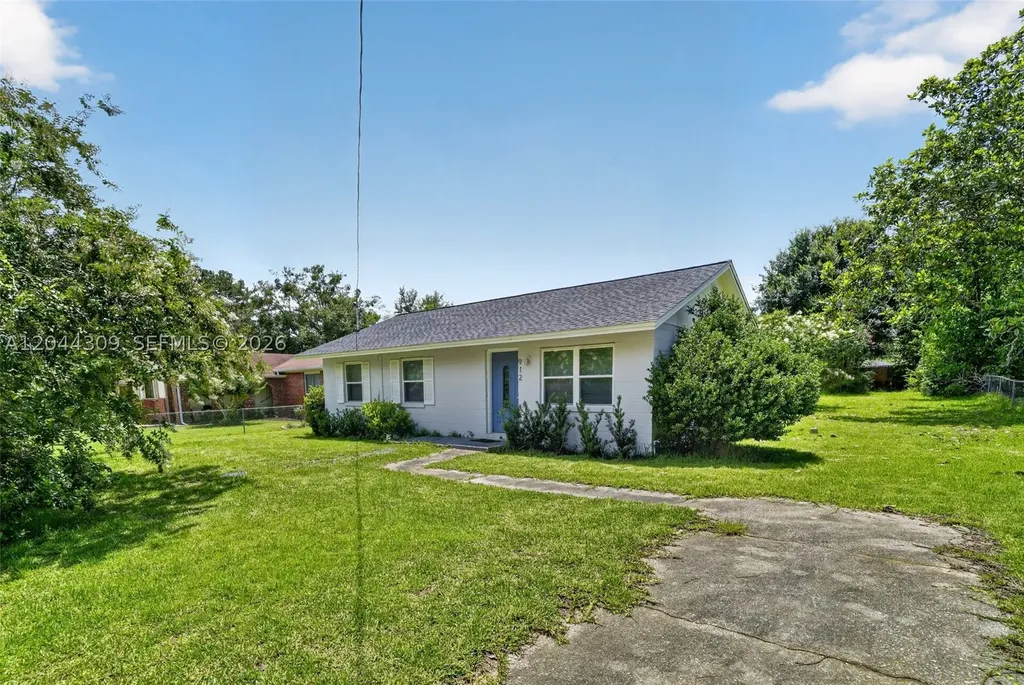 912 SW 3rd Street Other City - In The State Of Florida FL 32333