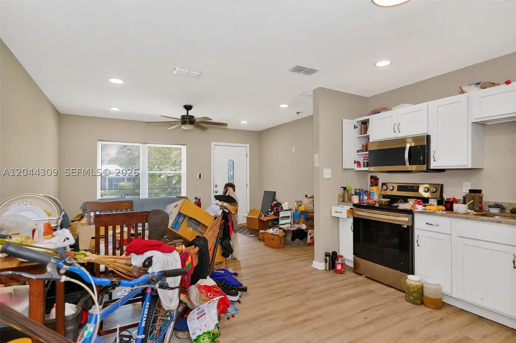 912 SW 3rd Street Other City - In The State Of Florida FL 32333