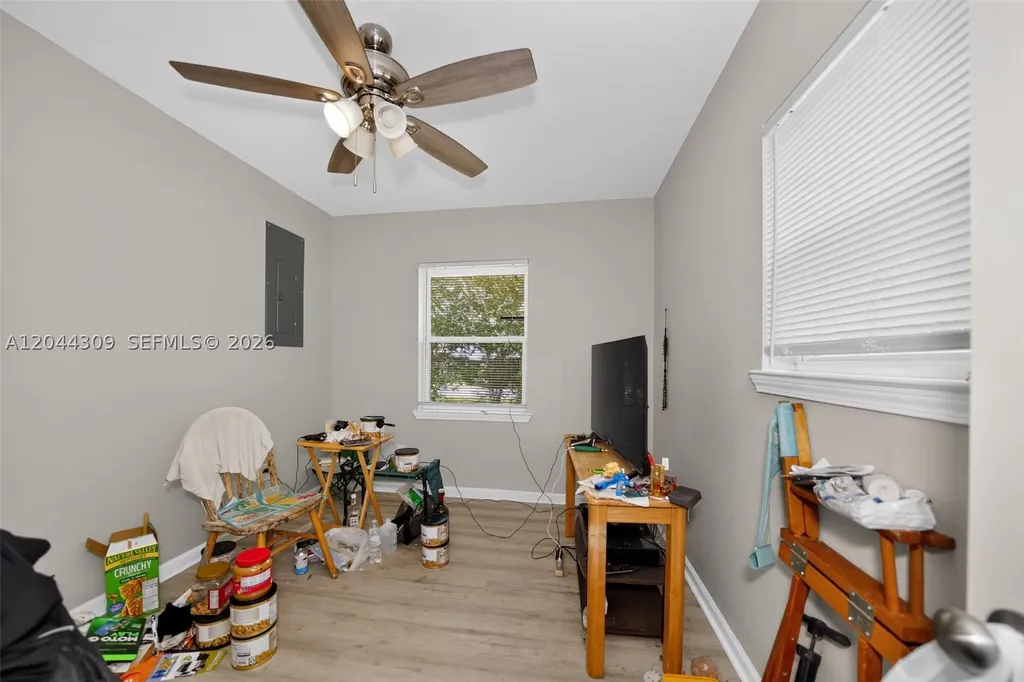 912 SW 3rd Street Other City - In The State Of Florida FL 32333