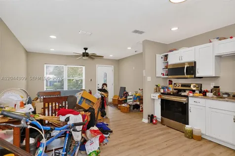 912 SW 3rd Street Other City - In The State Of Florida FL 32333