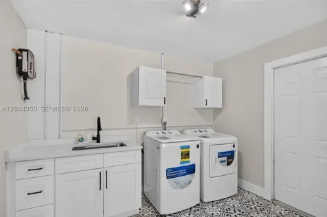 5711 NW 48th Terrace Tamarac FL 33319