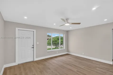 5711 NW 48th Terrace Tamarac FL 33319