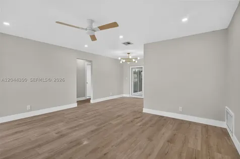 5711 NW 48th Terrace Tamarac FL 33319