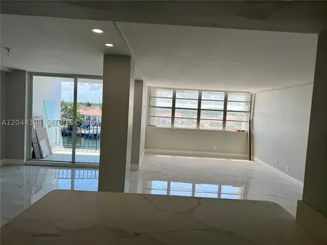 1400 S Ocean Drive Hollywood FL 33019