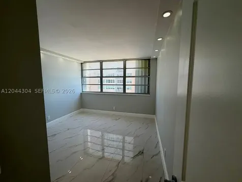 1400 S Ocean Drive Hollywood FL 33019