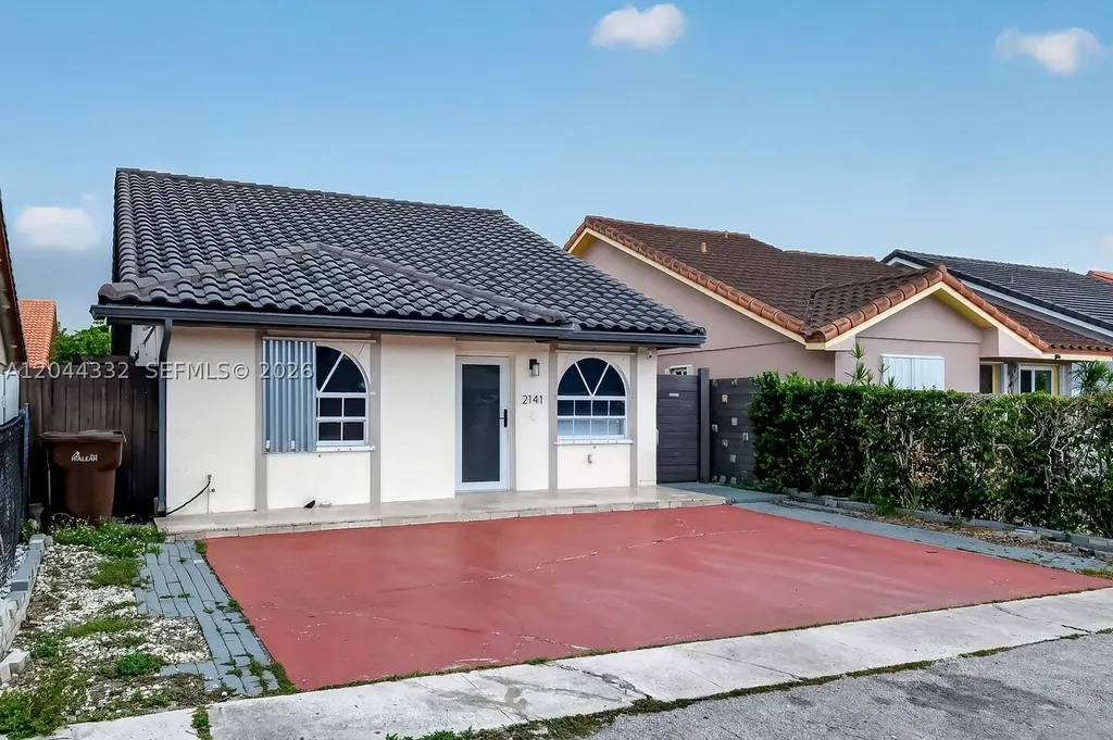2141 W 53rd Street Hialeah FL 33016