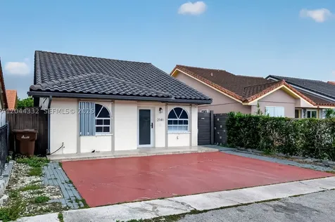 2141 W 53rd Street Hialeah FL 33016