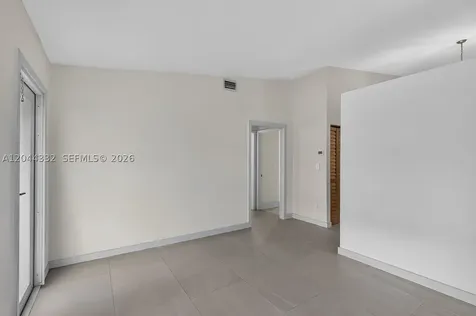 2141 W 53rd Street Hialeah FL 33016