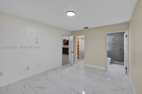 2141 W 53rd Street Hialeah FL 33016