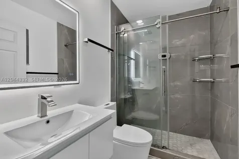 2141 W 53rd Street Hialeah FL 33016