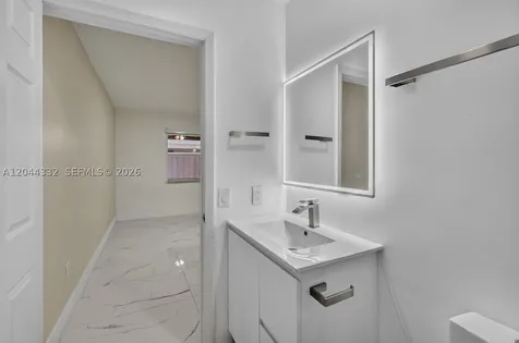 2141 W 53rd Street Hialeah FL 33016