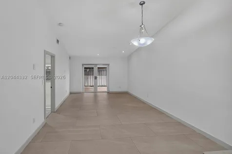 2141 W 53rd Street Hialeah FL 33016