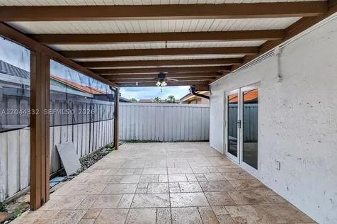 2141 W 53rd Street Hialeah FL 33016