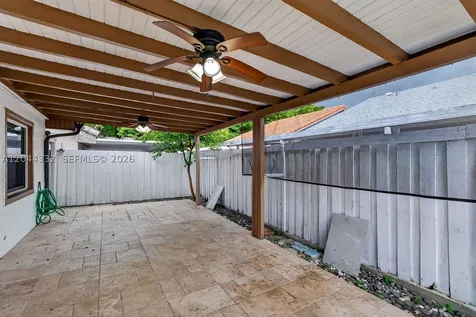2141 W 53rd Street Hialeah FL 33016