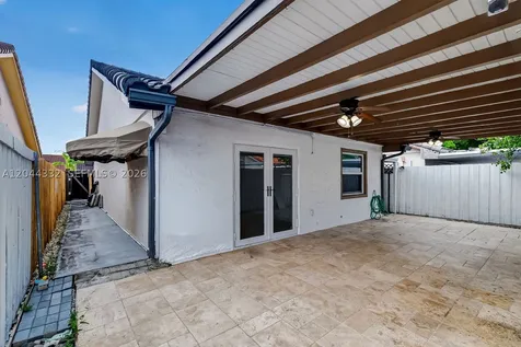 2141 W 53rd Street Hialeah FL 33016