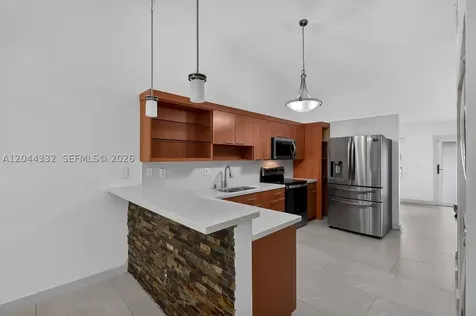2141 W 53rd Street Hialeah FL 33016