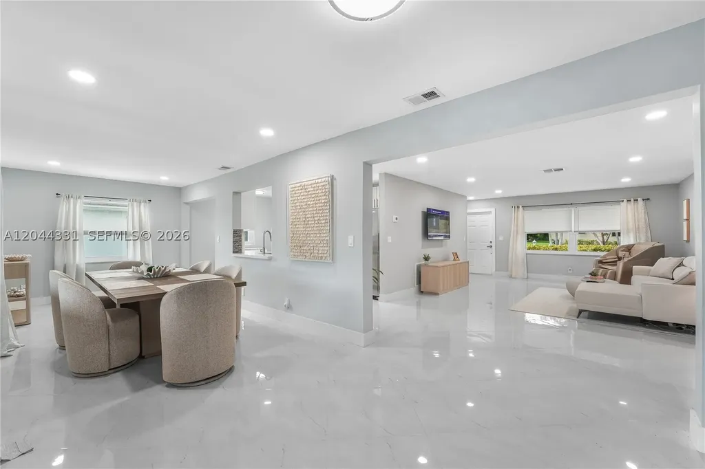 14307 Amapola Drive Delray Beach FL 33484