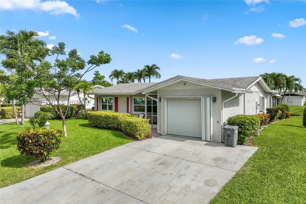 14307 Amapola Drive Delray Beach FL 33484