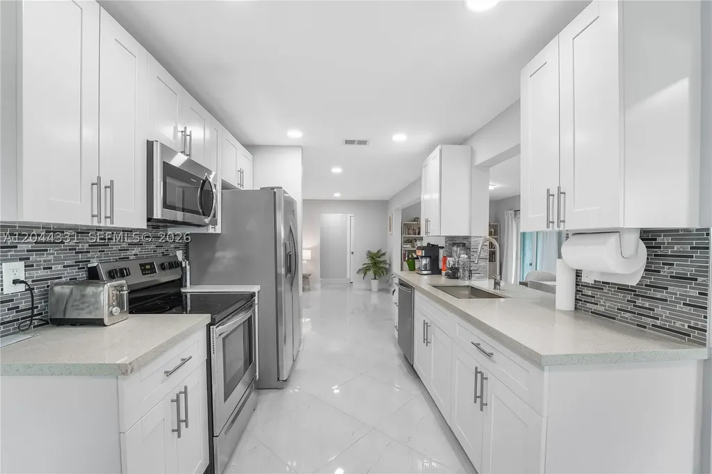 14307 Amapola Drive Delray Beach FL 33484