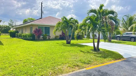 1359 Summit Run Circle West Palm Beach FL 33415