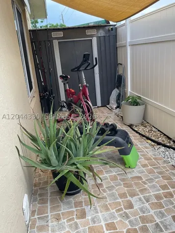 1359 Summit Run Circle West Palm Beach FL 33415