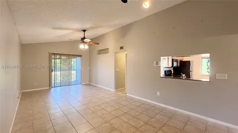 757 NW 92nd Avenue Plantation FL 33324