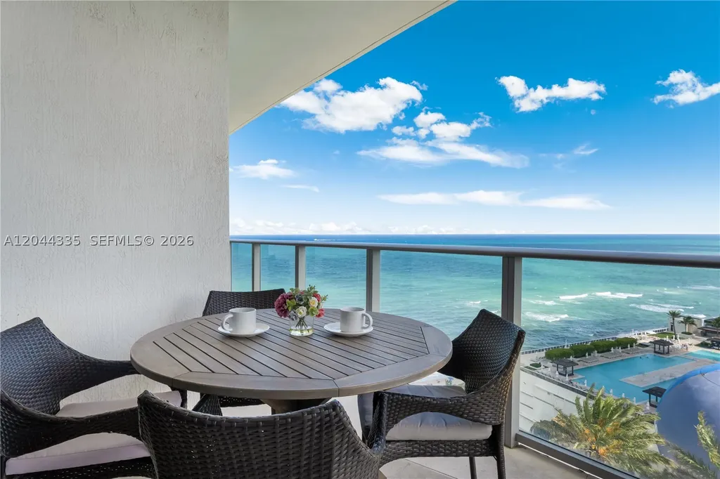 4111 S Ocean Drive Hollywood FL 33019