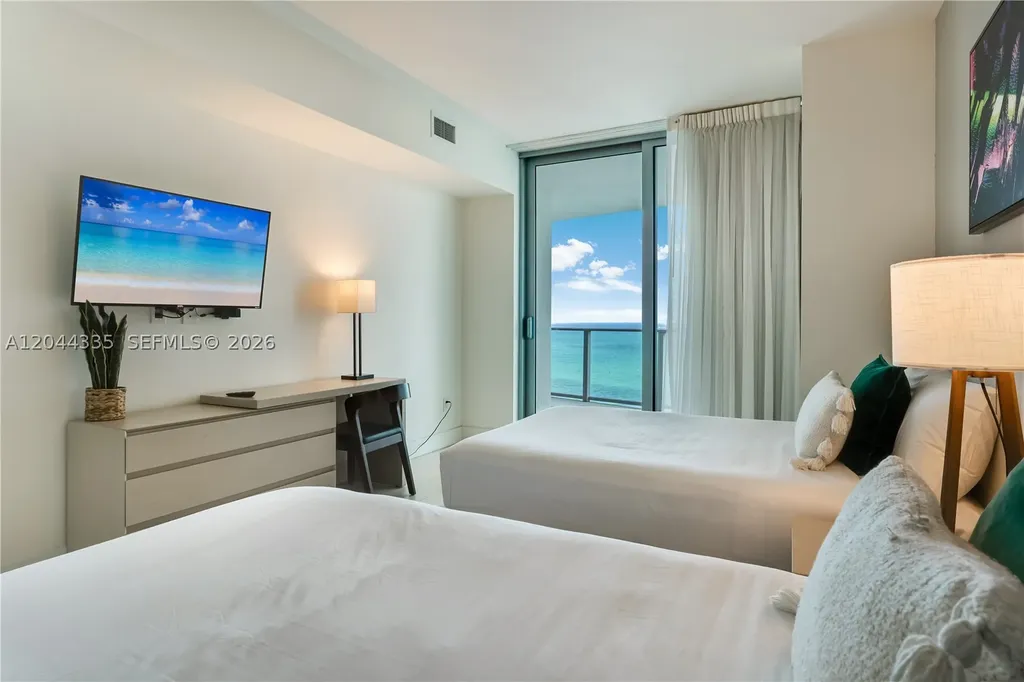4111 S Ocean Drive Hollywood FL 33019